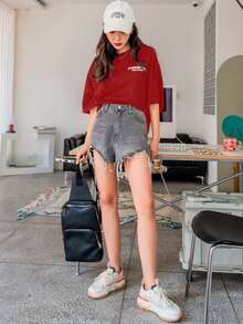 Women's Oversized Printed T-Shirt - Cheerful Paradise Phrase - Loose, Casual, Stylish, Modern, And Cool Blouse - 紅色 - 查看 8