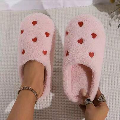 Small Love Heart Warm And Comfortable Winter Indoor Home Flat Bottom Closed Toe Simple Soft Bottom Cotton Slippers