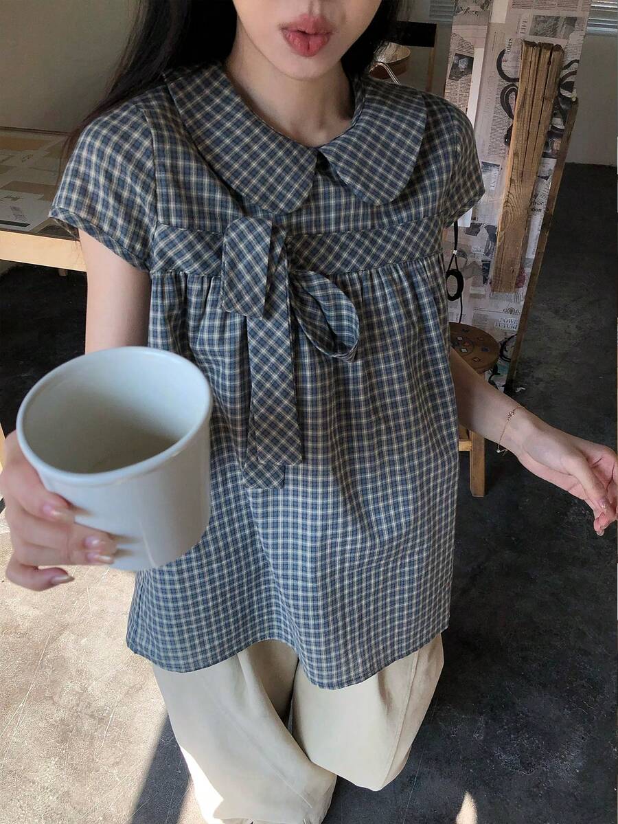 蝴蝶结领短袖衬衫，时尚百搭的学院风衬衫