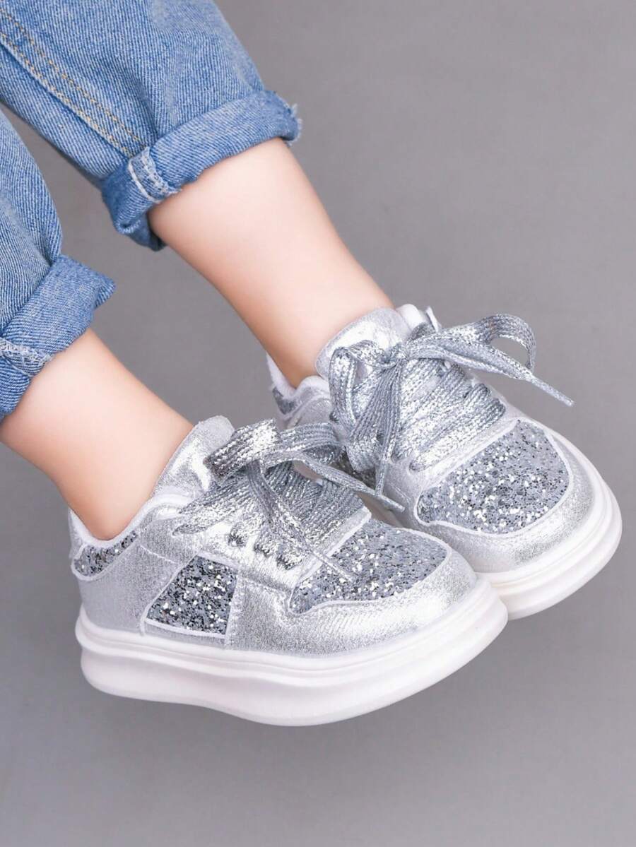 1 Pair Kids' Sneakers, 2026 New Glitter Soft Bottom Non-Slip Casual Shoes, Daily & School Sports Low-Top Flat Shoes For Boys And Girls - Silver - View 1
