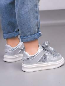 1 Pair Kids' Sneakers, 2026 New Glitter Soft Bottom Non-Slip Casual Shoes, Daily & School Sports Low-Top Flat Shoes For Boys And Girls - Silver - View 9