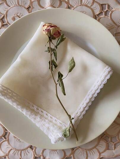 1件/2件/6件装米色复古蕾丝杯垫，下午茶杯垫，咖啡杯和甜点垫，餐巾纸