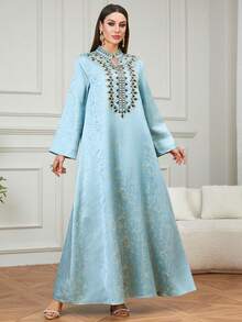 Elegant Women's Long Kaftan Dress, Jacquard Fabric With Beaded & Embroidered V-Neck, Suitable For Eid Celebration, Parties, Dates, And Everyday Wear - Green - View 4