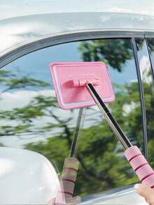 1个可伸缩多用途玻璃清洁器，适用于汽车车窗、浴室等。