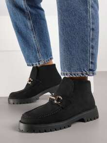 Moccasin-Style Ankle Boots With Elegant Applique - Black - View 2