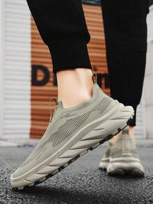 卡其色极简拼接鞋面男士套脚运动鞋，透气网布舒适防滑厚底，适合户外、日常、跑步、休闲运动，四季皆宜。 - 卡其色 - 查看 5