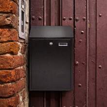 Wall Mounted Mailbox With Large Spaces, Lockable Letterbox With Cover & 2 Keys, Weather Resistant Postbox, Easy To Assemble, Premium Galvanized Steel (Black) - Black - View 2