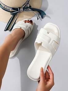 女士时尚纯色拖鞋，EVA塑料材质，轻便平底套脚夏季沙滩凉鞋，舒适度假拖鞋