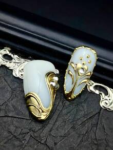 10片装 DIY 可爱巴洛克 Y2K 朋克哥特铬金属西式法式杏仁形亚克力按压式美甲贴片，金色美甲，手绘金色波浪，银色珠子，3D钻石，适合酷女孩或男孩，女士或男士，用于派对、日常或婚礼美甲装饰，附赠凝胶贴纸、指甲锉和美甲配件。 - 金色 - 查看 7