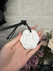 5pcs Camellia Solid Fragrance Sachets, Suitable For Hanging In Closets, Drawers, Cars, Bathrooms, Bedrooms, Long-Lasting Scent With Essential Oils, Perfect Gift For Family And Friends, Suitable For Travel, Birthday, Valentine's Day Or Mother's Day - White peach - View 17