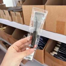 Lancôme Black Flat Foundation Brush, Suitable For Daily Use - Black - View 4