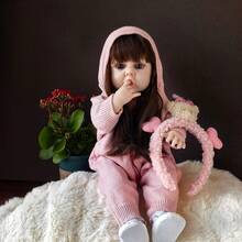 22英寸（约55厘米）逼真重生娃娃，全乙烯基身体，长发公主幼儿玩具，生日礼物，娃娃，柔软乙烯基，儿童娃娃，浴缸陪伴玩具，过家家玩具，生日礼物，圣诞礼物（包含奶嘴、奶瓶、尿布、出生证明） - 粉色 - 查看 7