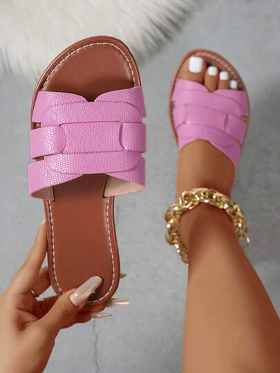 2026 Spring/Summer New Women's Flat Sandals, Plus Size, Casual & Fashionable, Versatile, Non-Slip Sole, Open Toe Design, Perfect For Summer, Ideal For Beach Vacation, Slip-On Design, Suitable For Daily Wear, Party And Outdoor Activities, Ideal Valentine's Day Gift For Fashionable Women