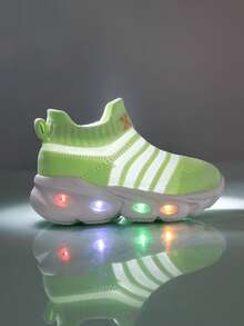 2026 New Kids Light Up Socks Shoes, Boys & Girls Breathable Sports Shoes, Glowing Flashing Soft Bottom Baby Shoes, Toddler Casual Shoes With Lights - Green - View 2