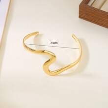Minimalist Layered Arm Cuff (Can Also Be Worn As A Bracelet If Smaller Size) - Gold - View 4