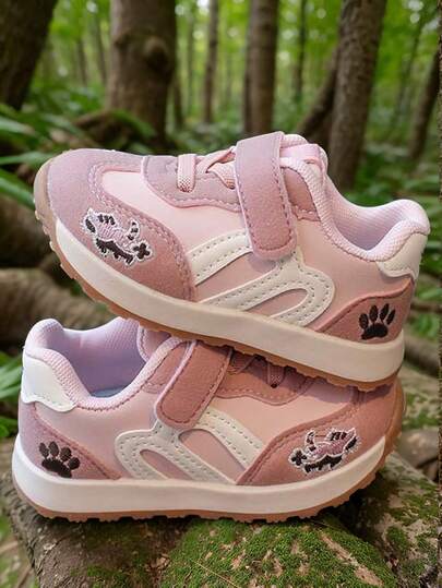 1双儿童轻便可爱休闲舒适时尚公主风运动鞋，软底百搭真皮鞋，适合幼儿