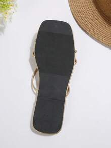 Sandal đế bằng kiểu Pháp với quai cài trang trí hoa, thích hợp cho hẹn hò, mua sắm, tụ họp, tiệc tùng, đi làm và công tác, mùa hè. - Vàng - Xem 8