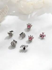 1 件简约钛金嵌入式方晶锆石花朵、十字架、星星装饰穿孔耳钉，适合佩戴者 - 銀色 - 查看 8