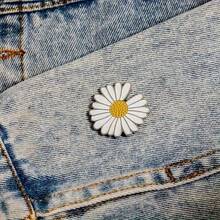 1/3/6/9pcs Daisy Enamel Brooch, Oil Drop Brooch, Fashion Accessory Pin, Japanese Metal Badge, Mini Lapel Pin, Enamel Badge, Alloy Brooch, Versatile Brooch - Multicolor - View 3