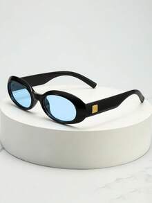 Tabletă albastră cu ramă neagră