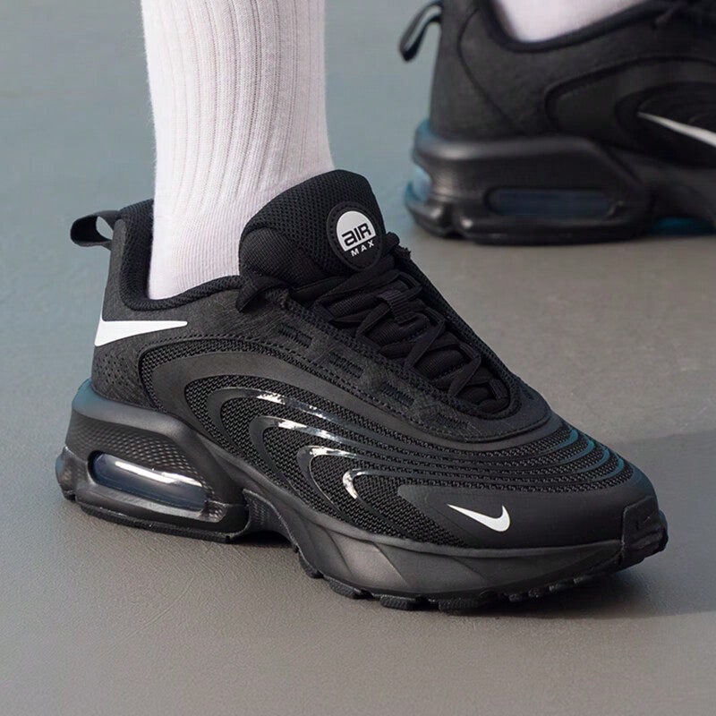 Nike 大童新款秋季运动鞋，气垫鞋，耐穿休闲运动鞋 - 黑色 - 查看 1