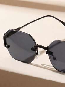 一副复古多边形金属框时尚男女通用眼镜，适合日常通勤、海滩、街头摄影，风格独特 - 黑色 - 查看 3