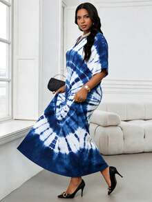 女士V领印花休闲宽松连衣裙，适合斋月、毕业季、返校派对、约会和日常穿着等各种场合。 - 淺藍色 - 查看 4