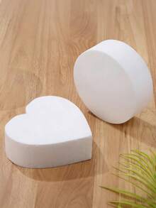 Trái tim tình yêu màu trắng