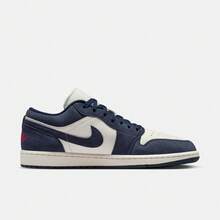 Men's Air Jordan 1 Low SE Basketball Shoes IO7448-400 - Blue - View 2