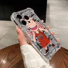 El personaje de , Hanami, con la camiseta de Shohoku. Esta elegante funda es compatible con los modelos  17, 16, 15, 14 Pro Max, 13, 12, 11, XR y XS Plus. Fabricada en TPU flexible, resistente a golpes y arañazos, ofrece una excelente protección contra caídas y un agarre cómodo. Es un regalo ideal para familiares, amigos y seres queridos, y una opción perfecta para festivales. - transparente - Ver 2