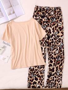 Women's Butterfly & Leopard Print Pajama Set, Short Sleeve Top And Long Pants, Fashionable New Round Neck Pullover Lightweight Sleepwear, Suitable For Spring/Summer - Apricot - View 3