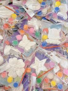 1 pieza Juguete de pintura de yeso blanco mini creativo, adecuado para pintura y creación de muñecas de yeso DIY para niños, juguete de arte y manualidades para niños (entrega aleatoria) (embalaje aleatorio) - Multicolor - Ver 1