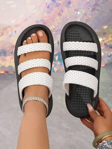 1 par de sandalias planas de verano para mujer con nuevos diseños versátiles y para exteriores, con rhinestones y suela suave - Beis - Ver 5