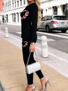 Women's Casual Black Heart Print Top And Pants Set - Long Sleeve Round Neck With Pink Heart Design, Black Skinny Pants With Pink Heart Decoration, Perfect For Autumn And Winter Outdoor Matching, Four Seasons Set |   Heart Pattern Top |   Elastic Fabric - 黑色 - 查看 3