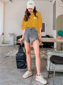 Women's Oversized Printed T-Shirt - Cheerful Paradise Phrase - Loose, Casual, Stylish, Modern, And Cool Blouse - 芥末黃 - 查看 8