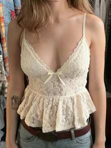 Áo nữ mùa hè đi biển, màu trơn, có nơ, viền bèo nhún ôm eo, cổ chữ V, màu vàng nhạt, kiểu dáng ngọt ngào, thoải mái. - Vàng nhạt - Xem 6