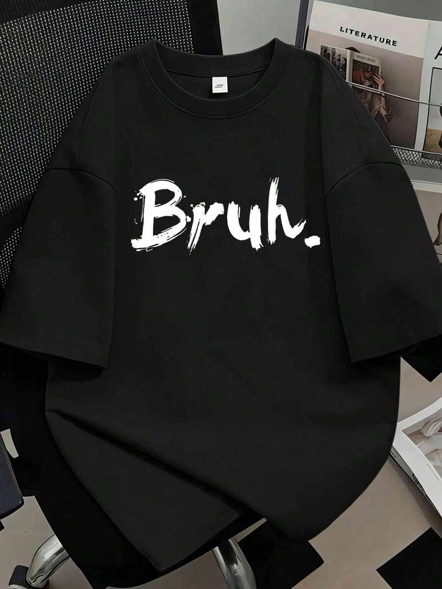 1件大码女式街头风“Bruh”印花圆领短袖T恤，春夏日常出行必备，也适合学校休闲活动。 - 黑色 - 查看 1