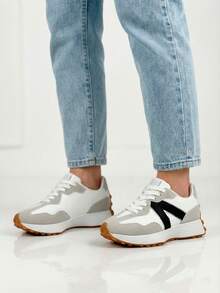 Scarpe Soraia, sneakers da donna in stile vintage, scarpe sportive leggere con suola in gomma a nido d'ape e stampa leopardata o bicolore, scarpe alla moda per l'abbigliamento sportivo quotidiano, KNOCKED UP - Bianco - Visualizzare 2