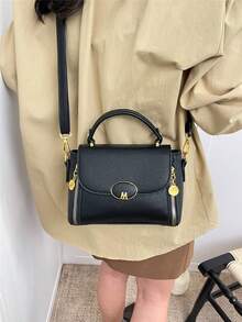 1个女士方形手提包，时尚简约优雅商务黑色单肩包