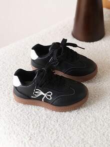 1 Pair Kids' Soft Bottom Casual Sneakers, Versatile Outdoor Training Shoes - Black - View 6