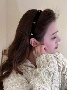 1件装女士可爱爱心装饰发箍，优雅发饰，可用于洗脸、化妆、扎头发，适合情人节、上学、派对、约会、发带、发箍等场合。 - 1PC黑色絲絨金色愛心髮箍 - 查看 2