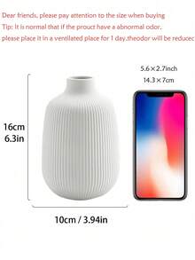 1个白色陶瓷花瓶，波西米亚风格，家居装饰，现代农舍风格，适合插芦苇、鲜花，装饰性白色花瓶，适用于婚礼、客厅、卧室、咖啡桌、置物架、玄关等场所。