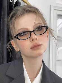 1pc Women's Casual Retro Cat Eye Small Frame Black Fashion Flat Glasses, Suitable For Daily Wear And Street Photography - Black - View 2