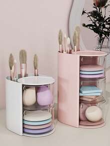 1个多层旋转收纳盒，桌面收纳架，梳妆台整理盒，可收纳眉笔、化妆刷、粉扑等化妆品。带隔层的笔筒，也可存放发夹、发圈等。