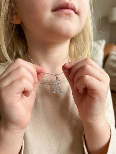 1pc Minimalist Elegant Silver-Tone Cubic Zirconia Crown & Letter Pendant Necklace, Children Fashion Jewelry Necklace, Party Decor Necklace, Street Hip-Hop Accessory