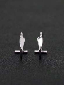 2件装时尚个性化狼牙唇夹配饰 - 銀色 - 查看 2