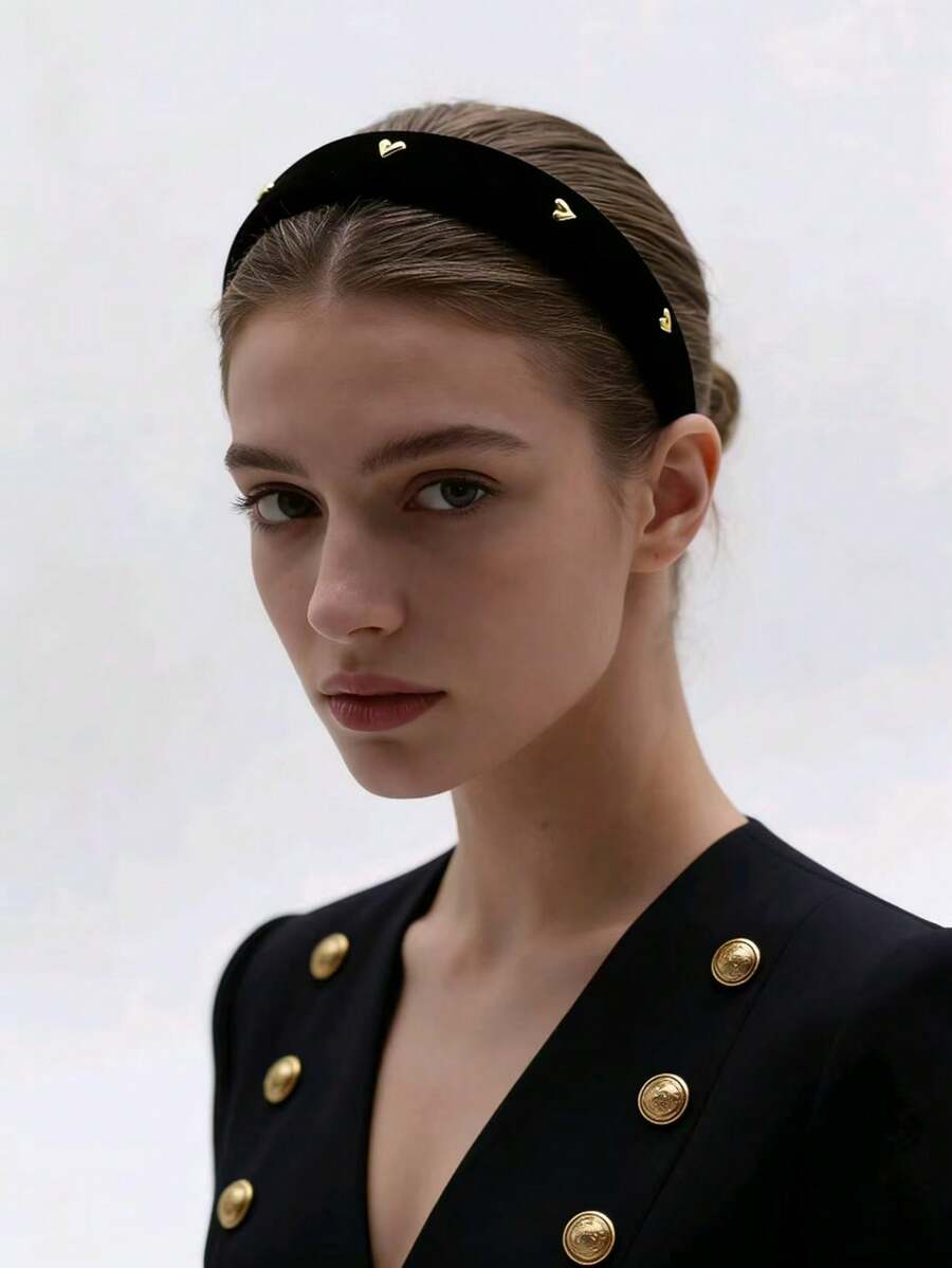 1件装女士可爱爱心装饰发箍，优雅发饰，可用于洗脸、化妆、扎头发，适合情人节、上学、派对、约会、发带、发箍等场合。 - 1PC黑色絲絨金色愛心髮箍 - 查看 1