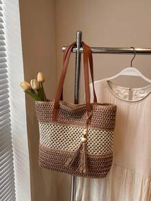 1 件新款时尚沙滩风女士手提包，轻便手工编织草编单肩包，撞色条纹流苏装饰休闲草编托特包，拉链封口，是度假旅行的理想之选 - 卡其色 - 查看 8