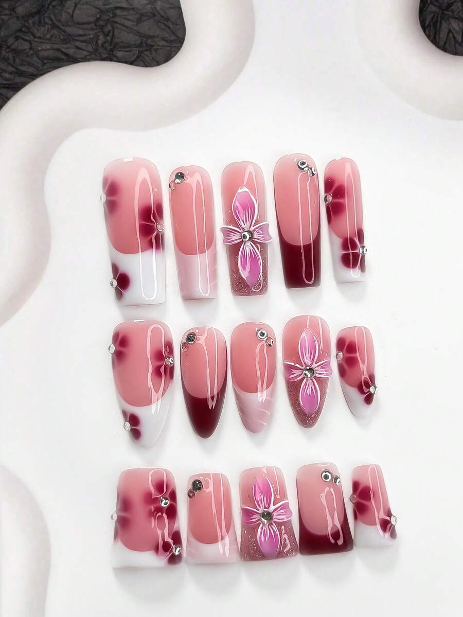 10件套腮红凝胶美甲套装，亚克力按压式美甲贴片，粉色3D手工四瓣花美甲装饰，红色五瓣花设计配银色珠子，红白指甲油，优雅风格，包含美甲工具（1个果冻贴纸+1个指甲锉） - 彩色 - 查看 1