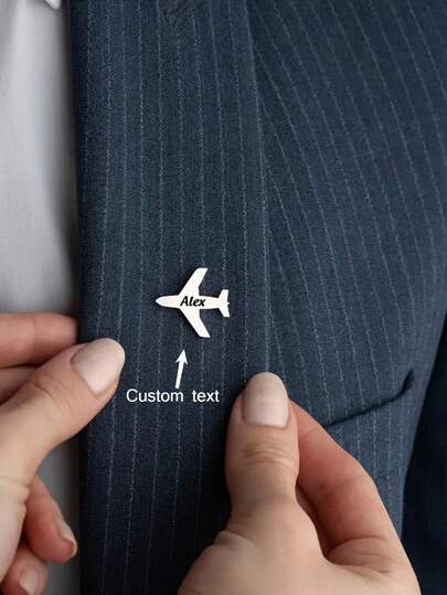 Customized Engraved Airplane Name Tag Brooch, Engraved Black Text, Personalized 18K Gold Plated Stainless Steel Tag Badge Brooch, Party Guest, Wedding Decor, Christmas, Halloween, Valentine's Day Gift